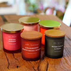  Nến Thơm Cranberry Poppyseed 