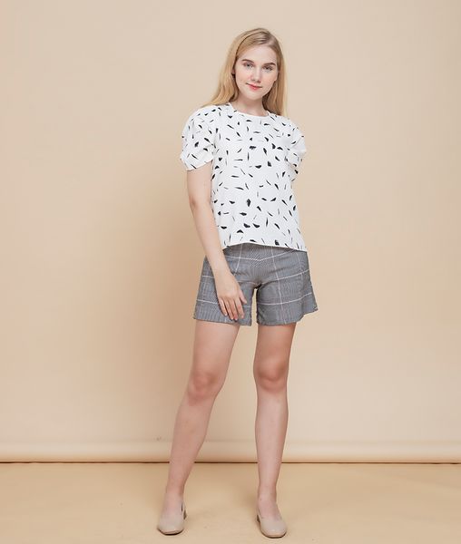 Áo kiểu nữ Lana  cổ tròn phía sau có nút cài