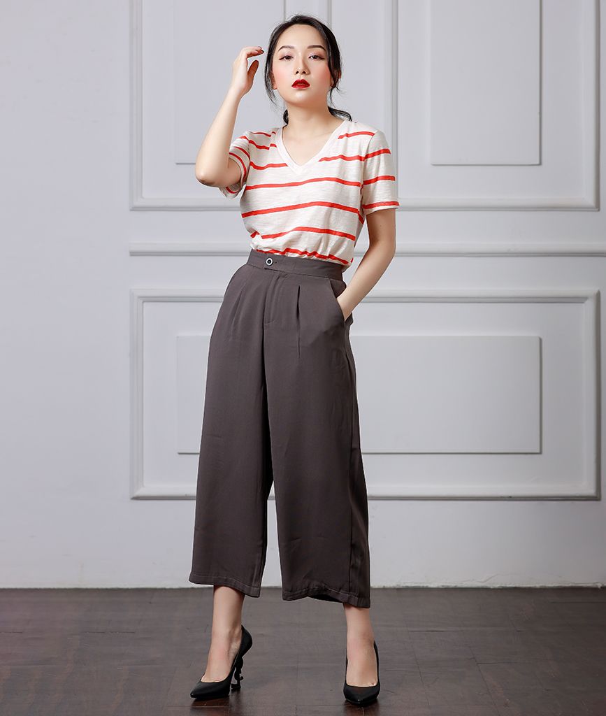  Áo Thun Cổ V Lisa Tay Ngắn 