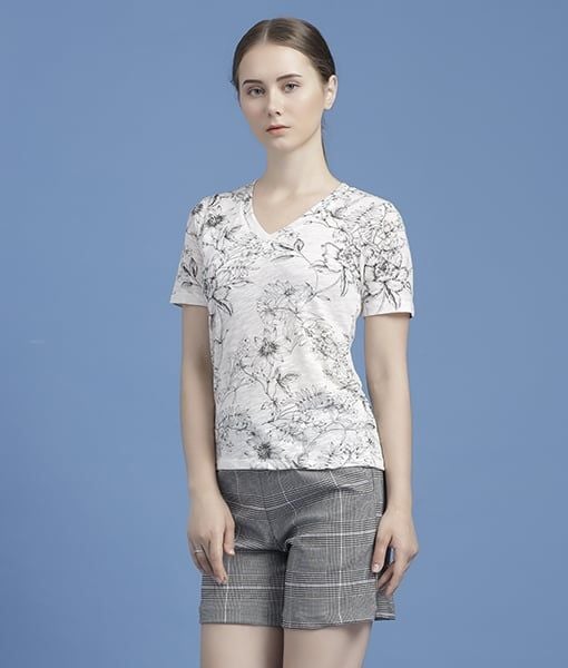  Áo Thun Cổ V Lisa Tay Ngắn 