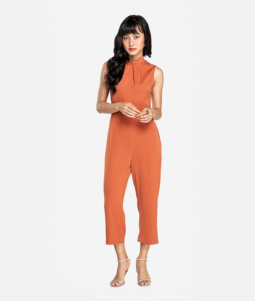 Jumpsuit sát nách cổ kiểu