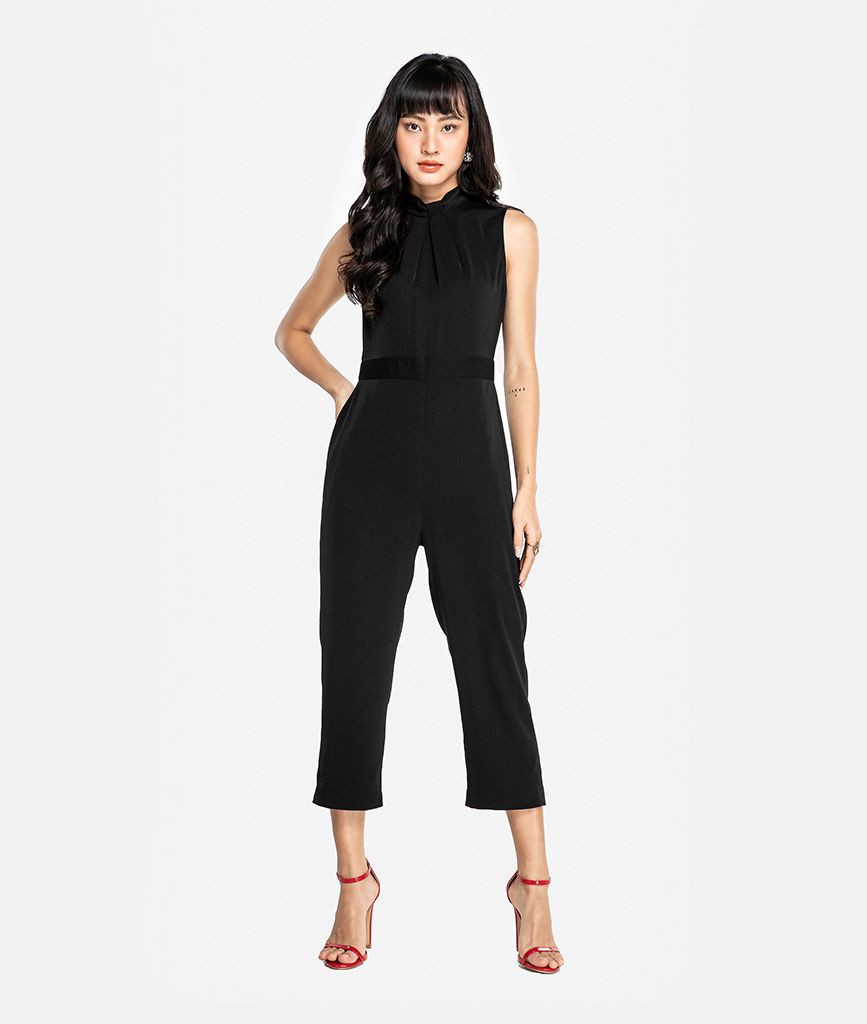 Jumpsuit sát nách cổ kiểu