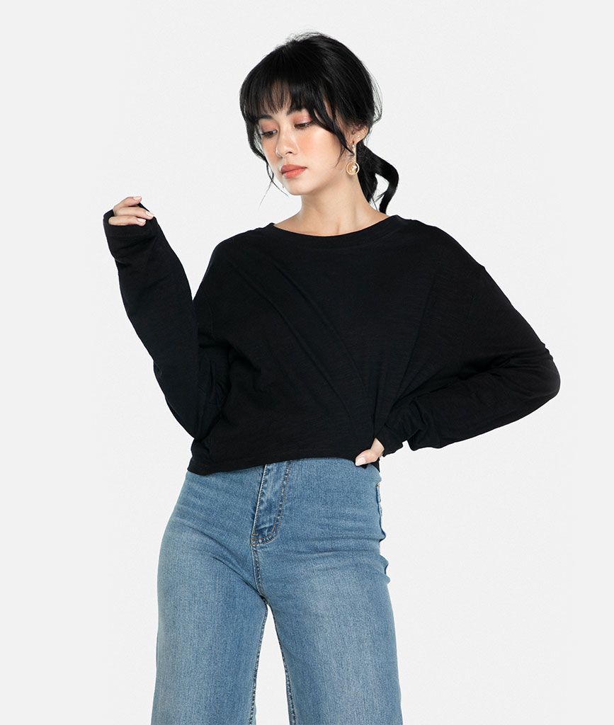 Áo len croptop rộng - Lỗi