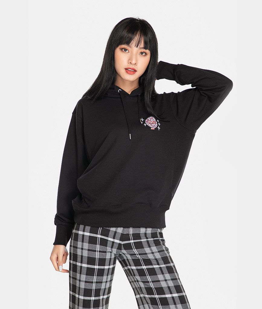 Áo hoodie oversize in chữ - Lỗi