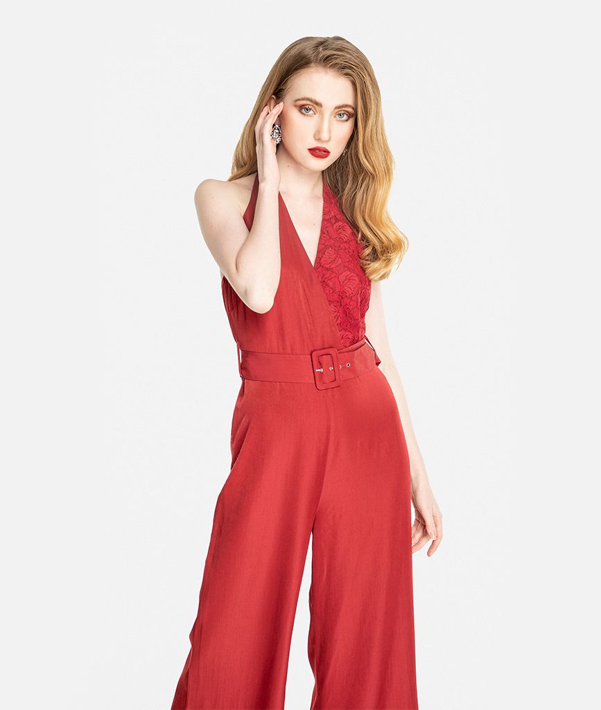 Jumpsuit cổ yếm