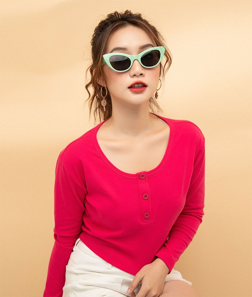 Áo thun croptop tay dài - Lỗi