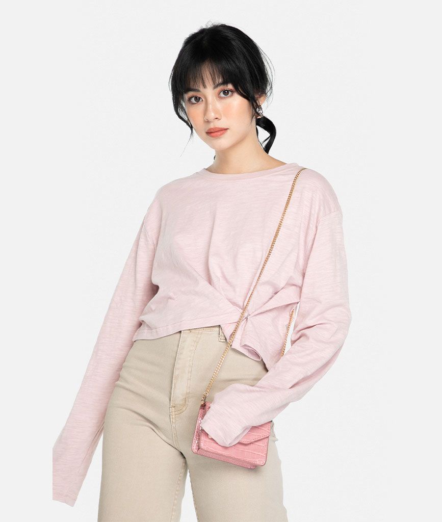 Áo len croptop rộng - Lỗi