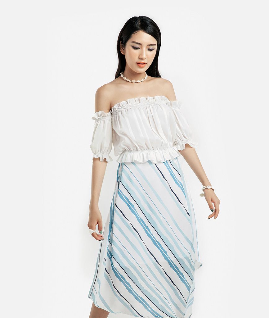 Áo off-shoulder tay phồng