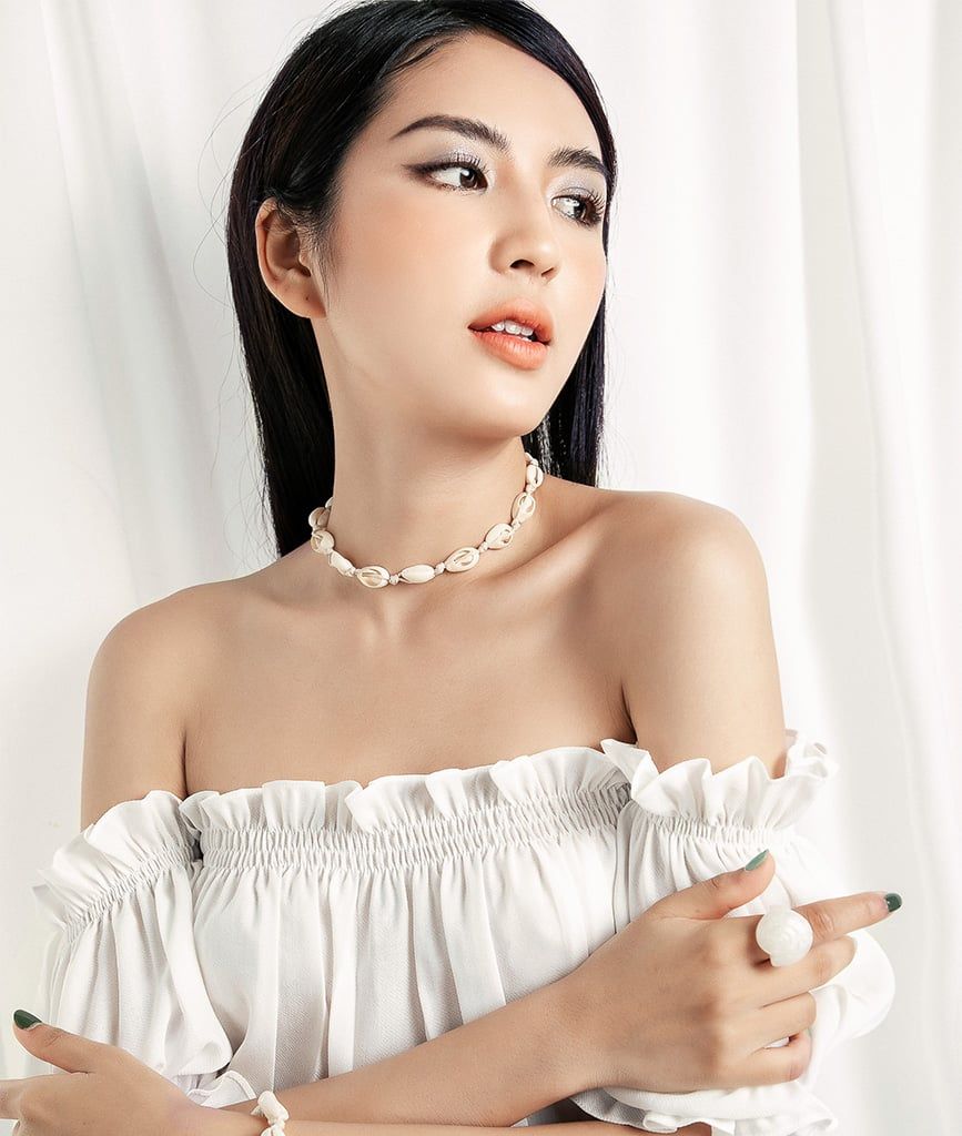 Áo off-shoulder tay phồng