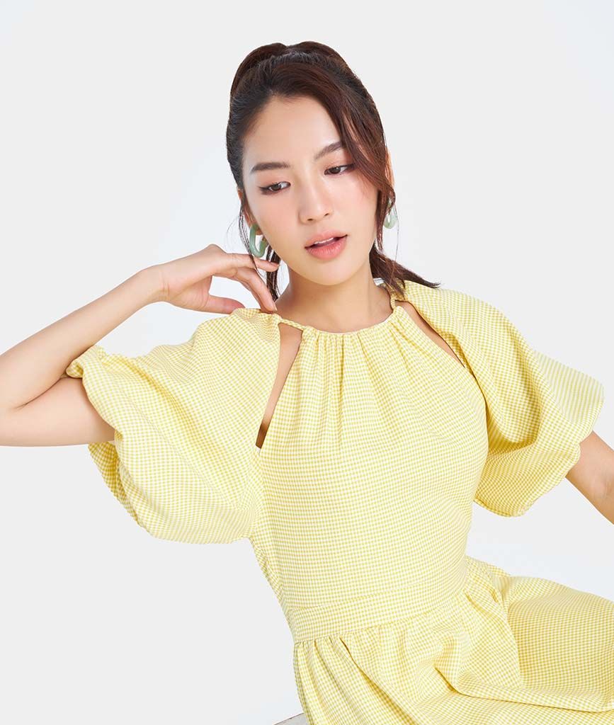 Đầm lửng tay bí cutout vai