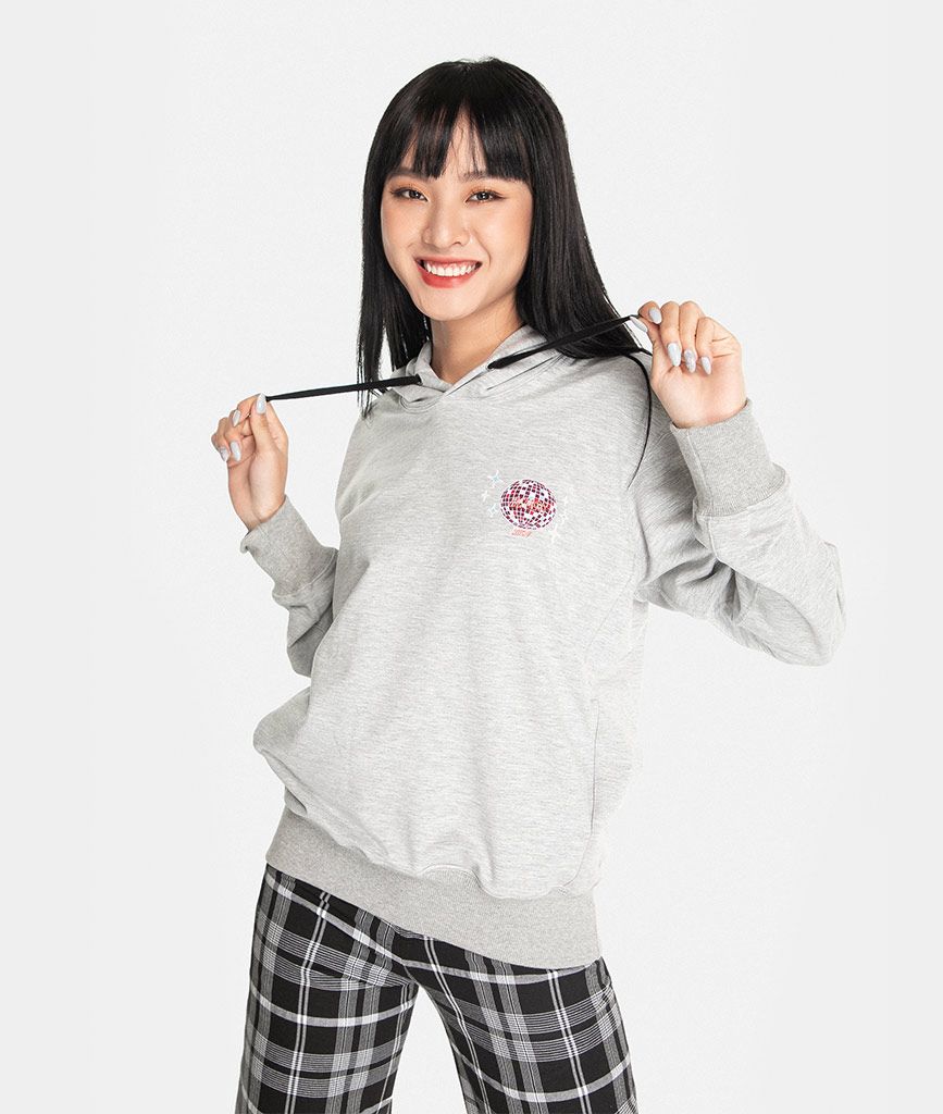 Áo hoodie oversize in chữ - Lỗi