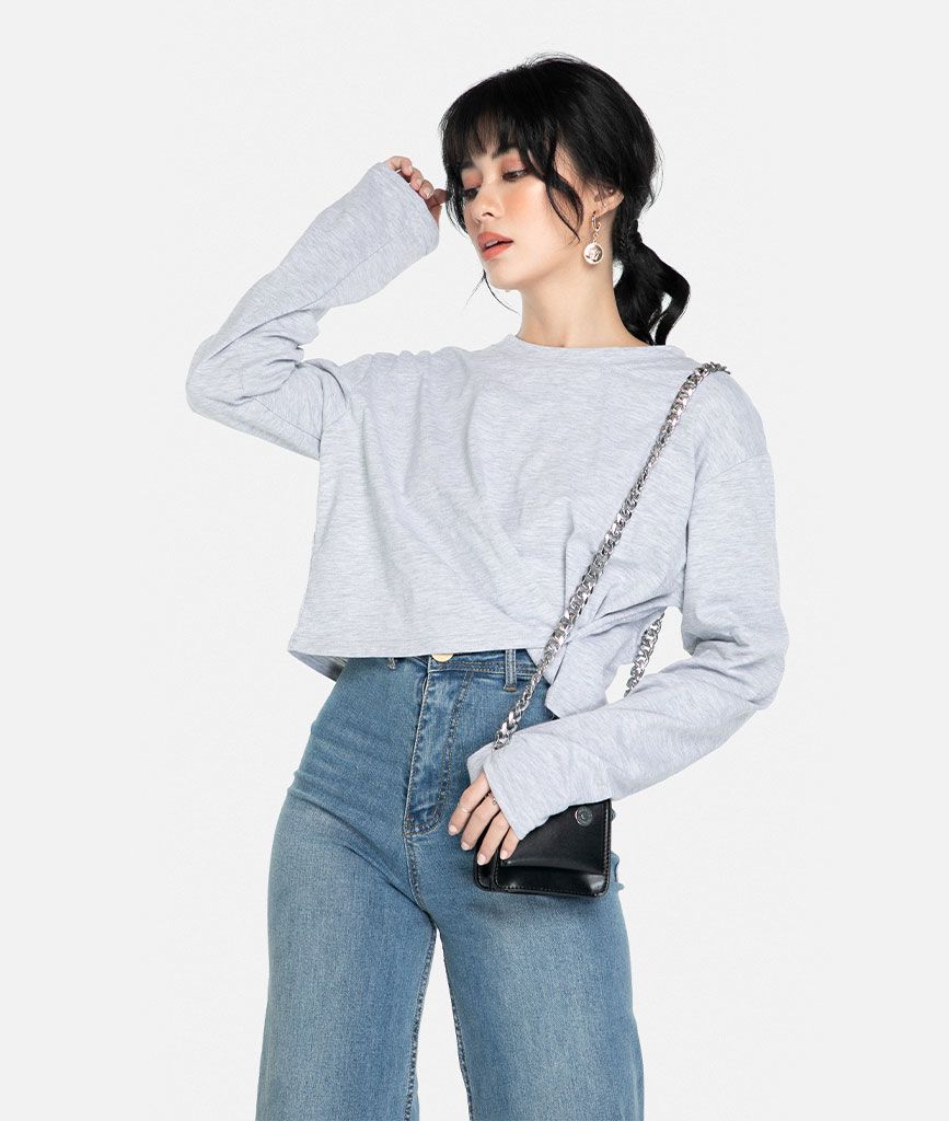 Áo len croptop rộng - Lỗi