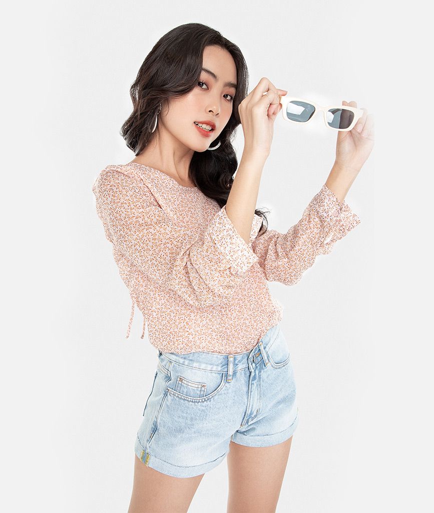 Quần short jeans lai lật - Lỗi