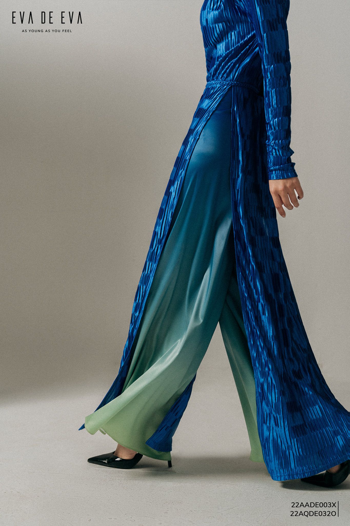  Quần dài, Ống suông 22AQDE032O 