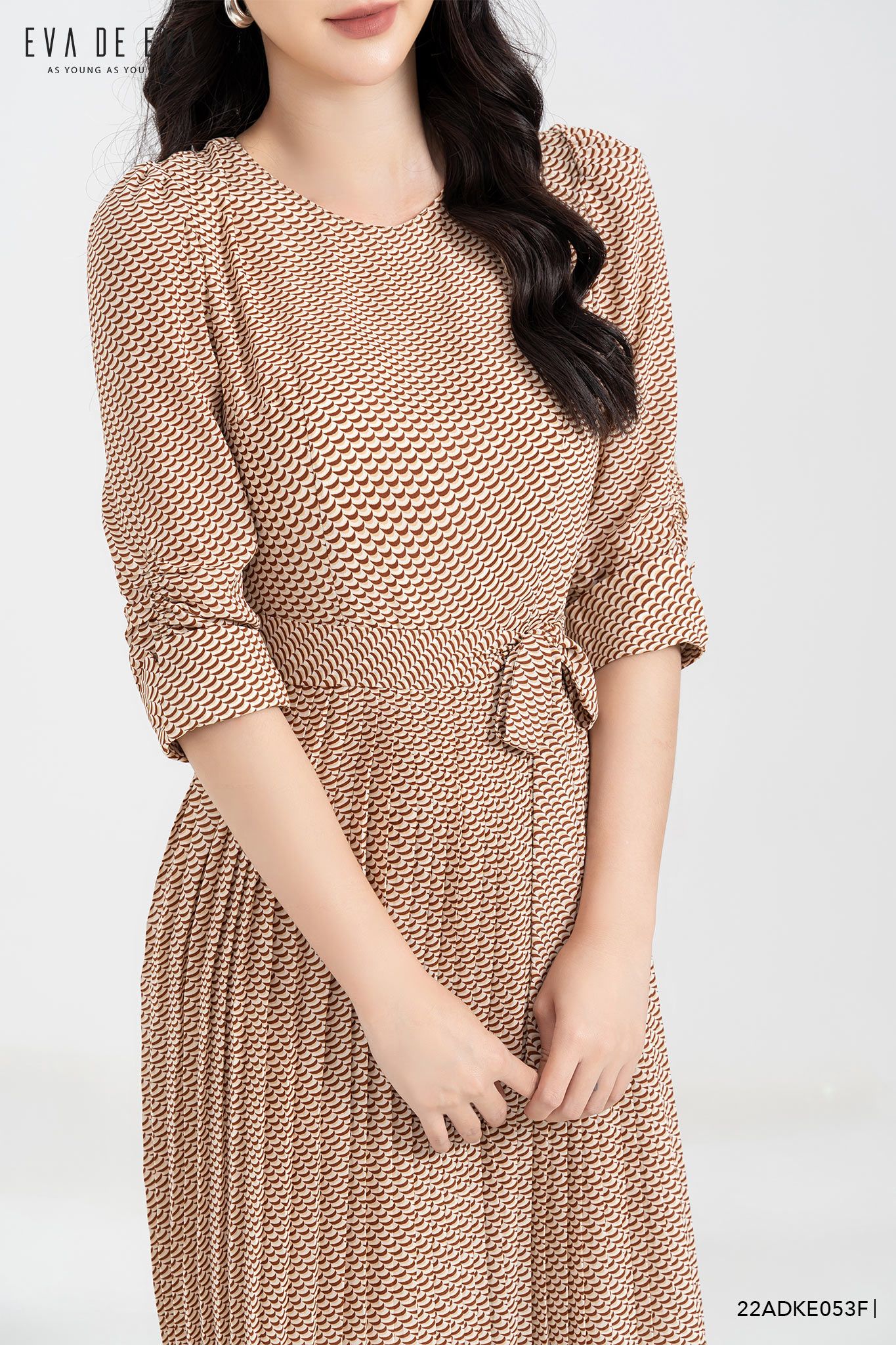  Đầm tay lỡ, Dáng thắt eo 22ADKE053F 