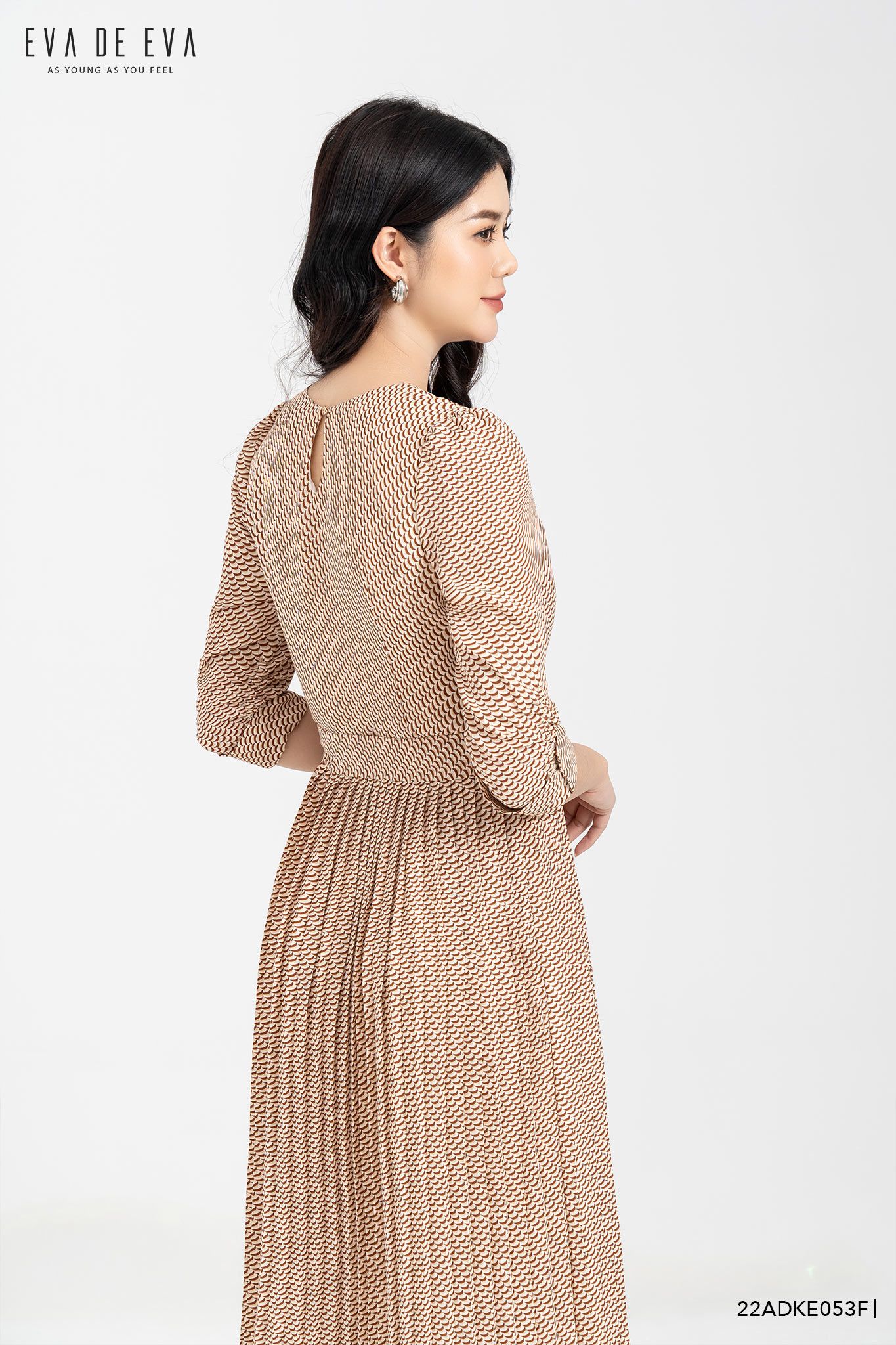  Đầm tay lỡ, Dáng thắt eo 22ADKE053F 