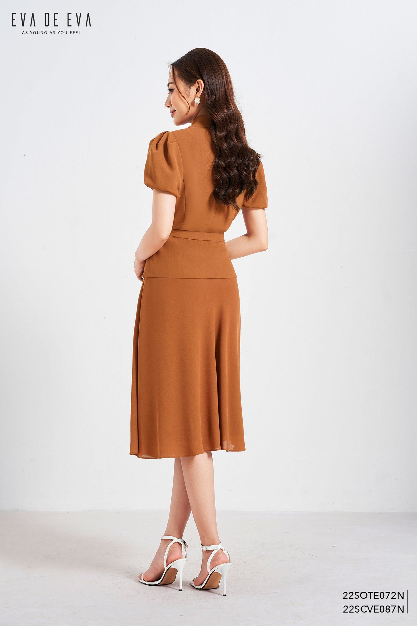  Chân váy ngang gối, Dáng xòe 22SCVE087N 
