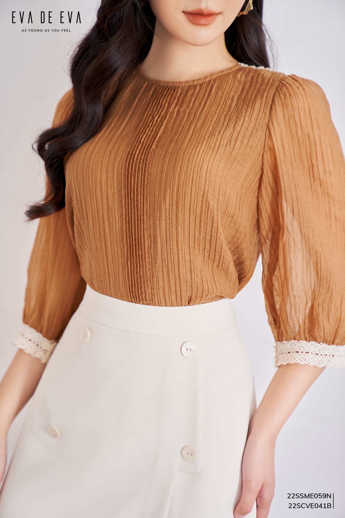  Sơ mi tay lỡ, Dáng sơ vin 22SSME059N 