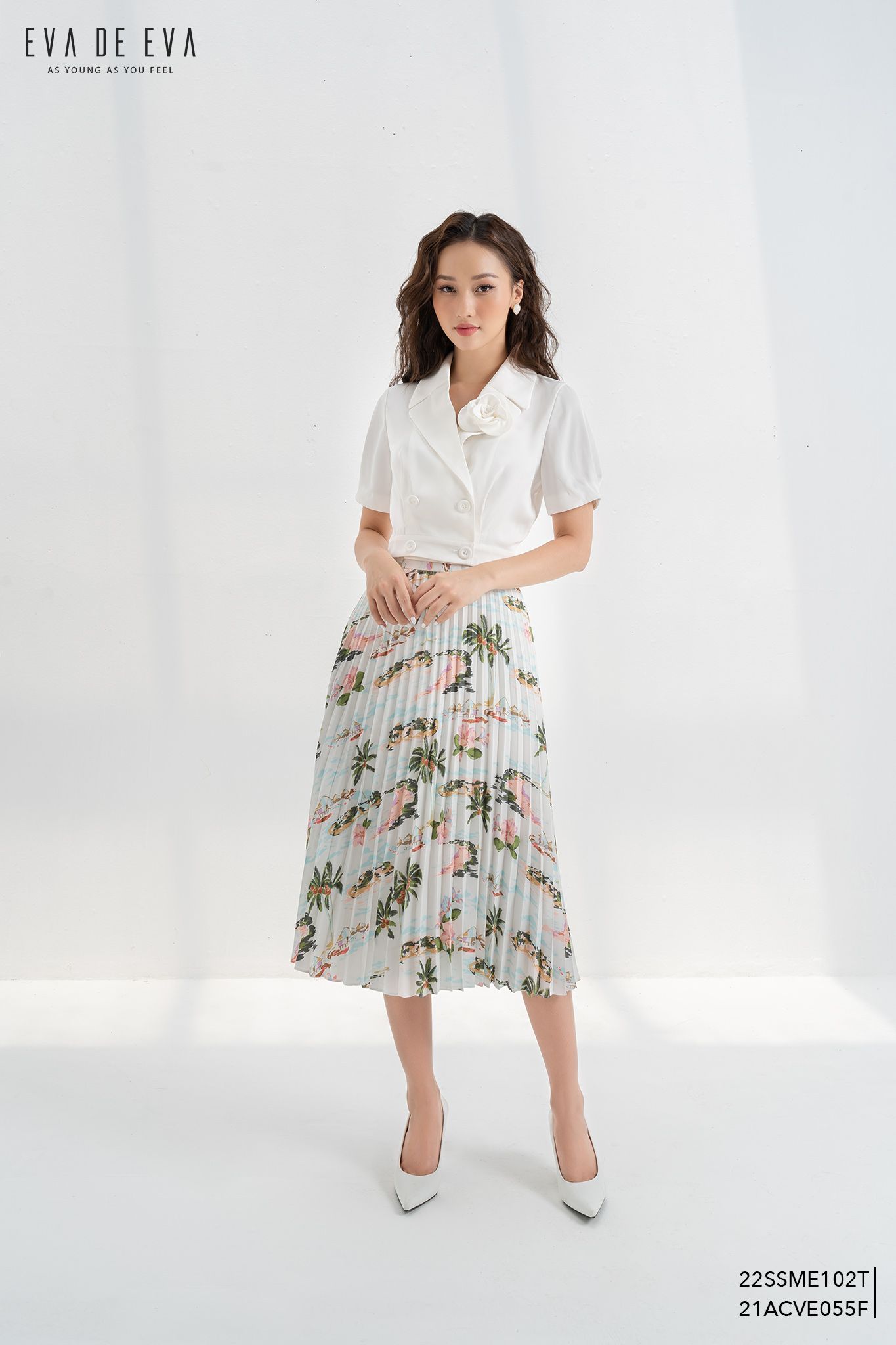  Sơ mi tay ngắn, Dáng croptop 22SSME102T 