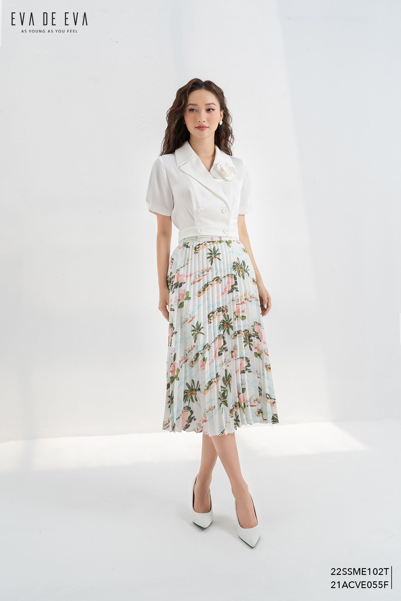  Sơ mi tay ngắn, Dáng croptop 22SSME102T 