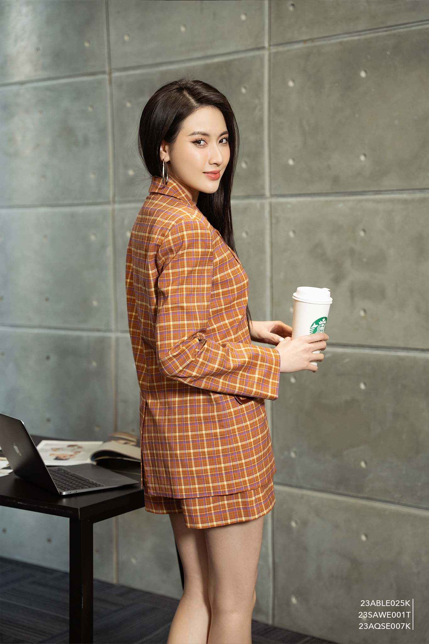  Quần shorts,  23AQSE007K 