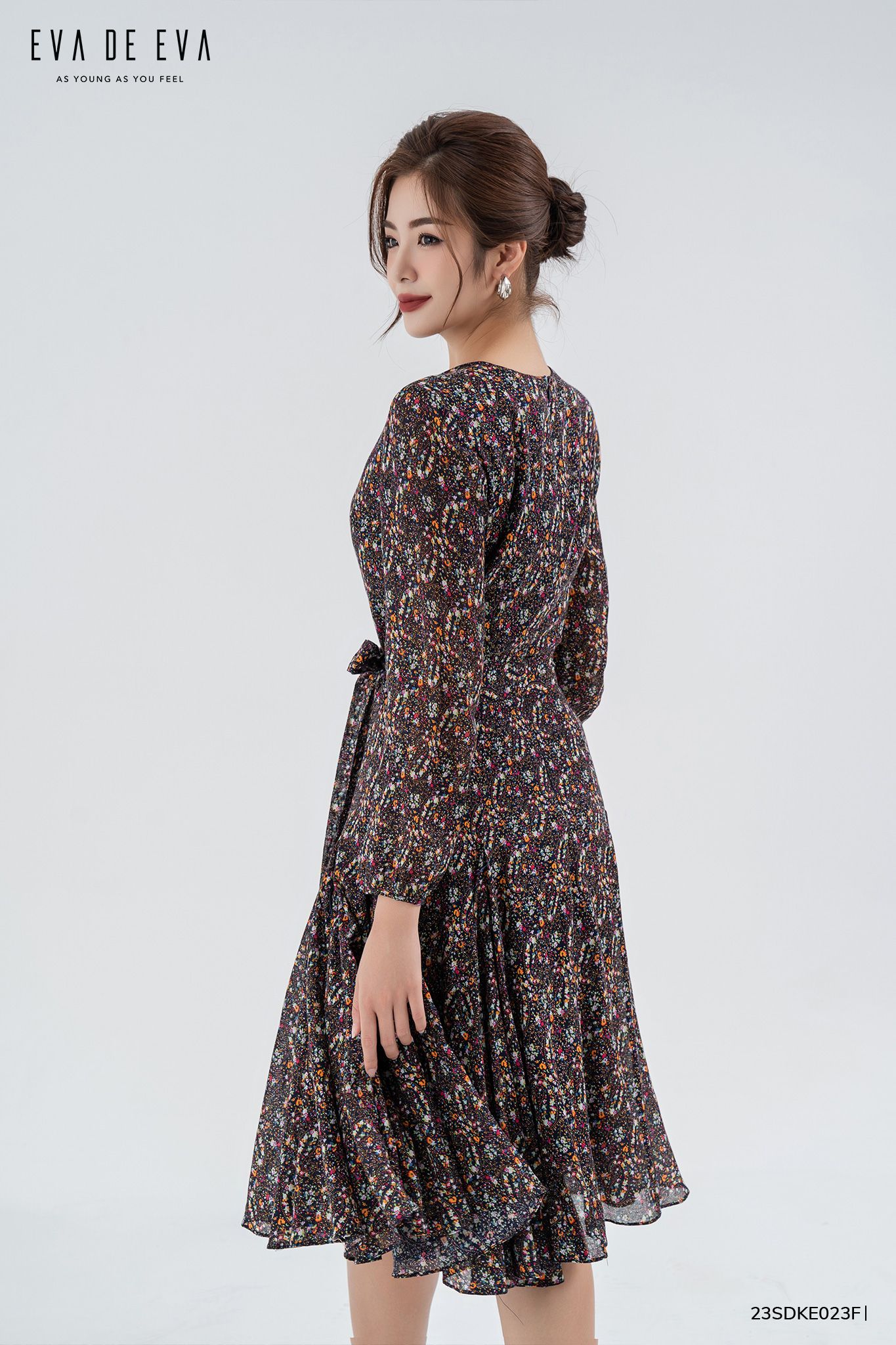  Đầm tay dài, Dáng thắt eo 23SDKE023F 