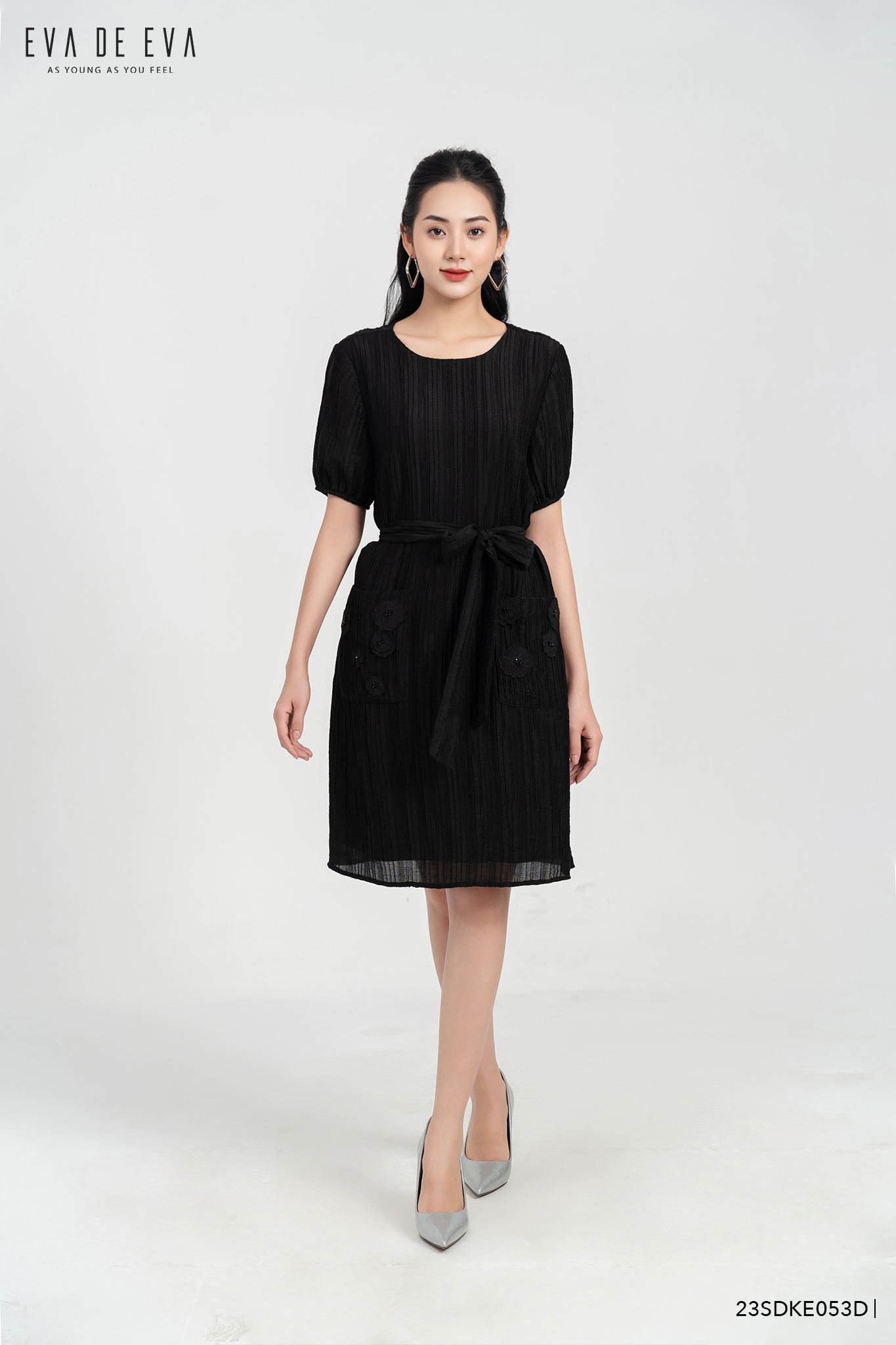  Đầm tay ngắn, Dáng thắt eo 23SDKE053D 