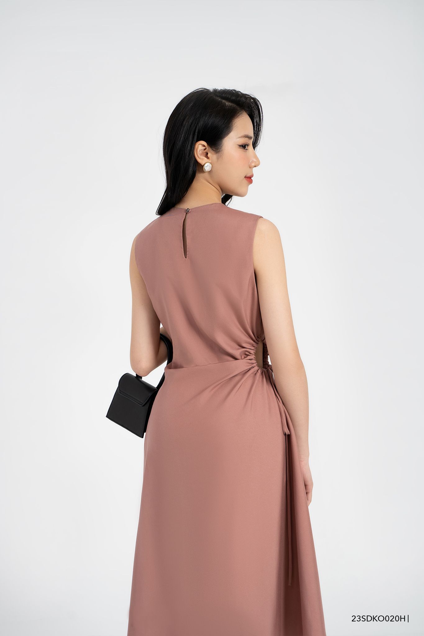  Đầm sát nách, Dáng thắt eo 23SDKO020H 