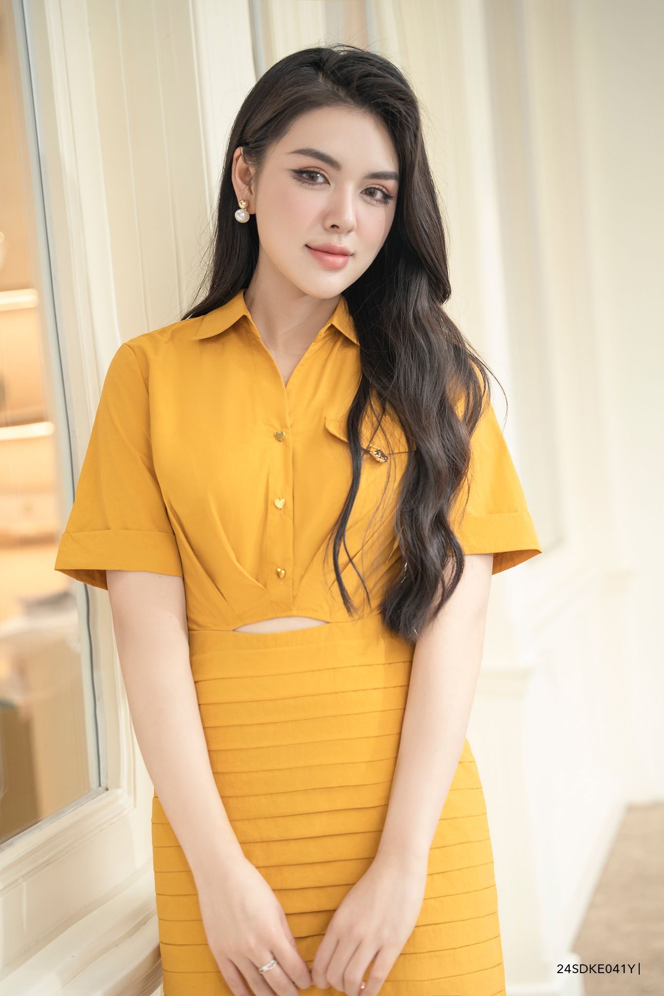  Đầm tay ngắn, Dáng thắt eo 24SDKE041Y 