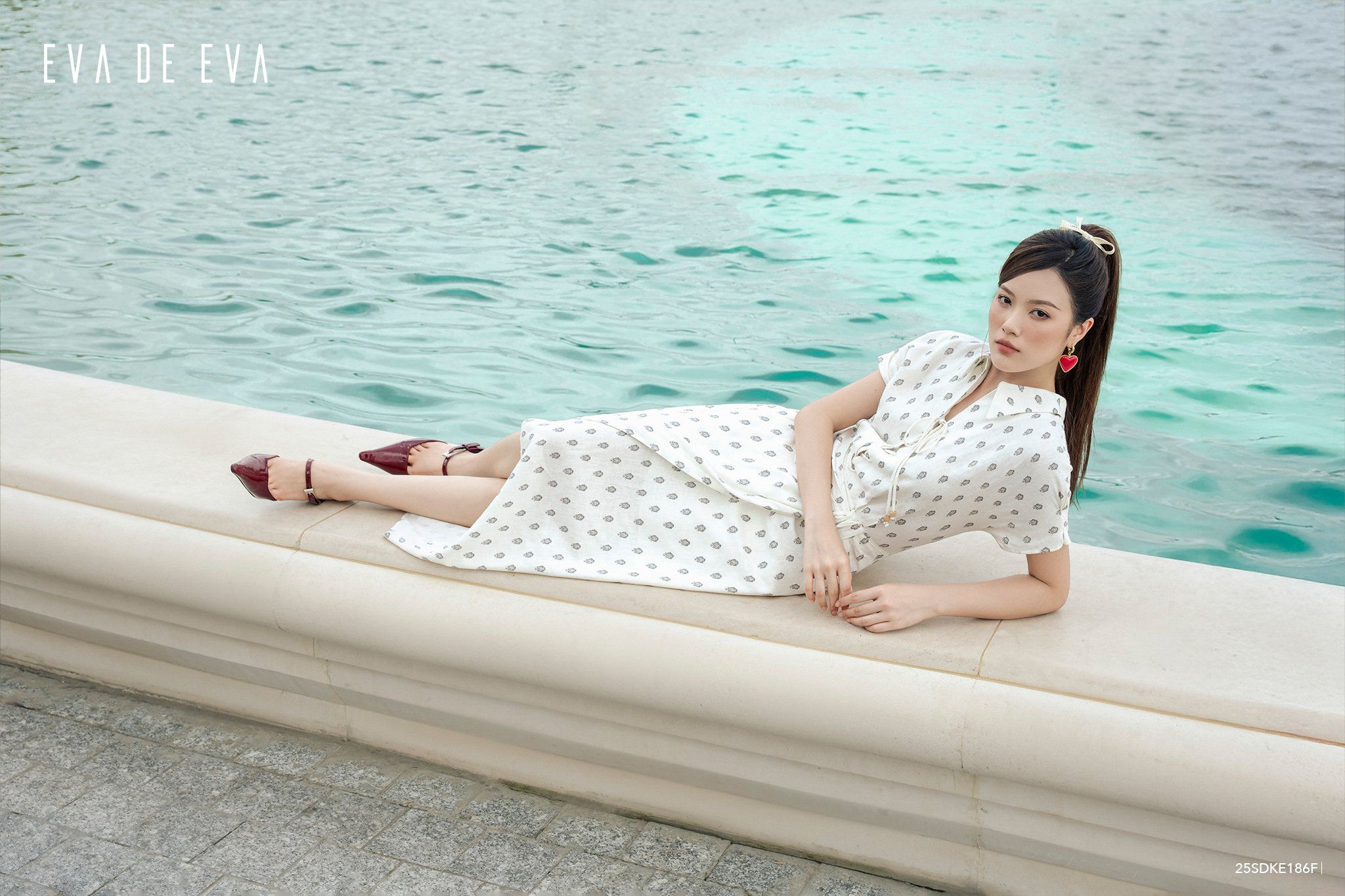  Đầm tay ngắn, Dáng thắt eo 25SDKE186F 