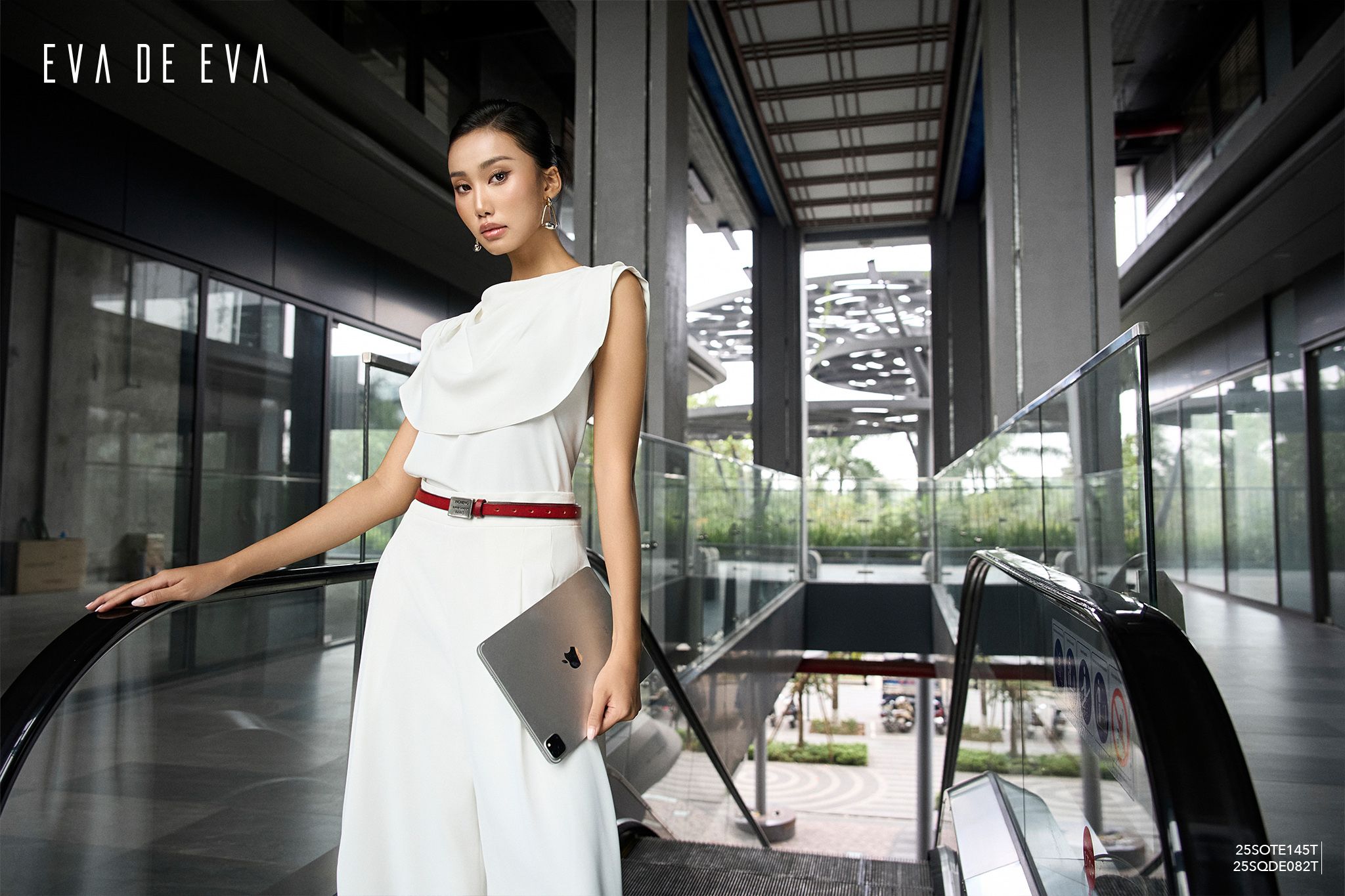  Quần dài, Ống suông 25SQDE082T 