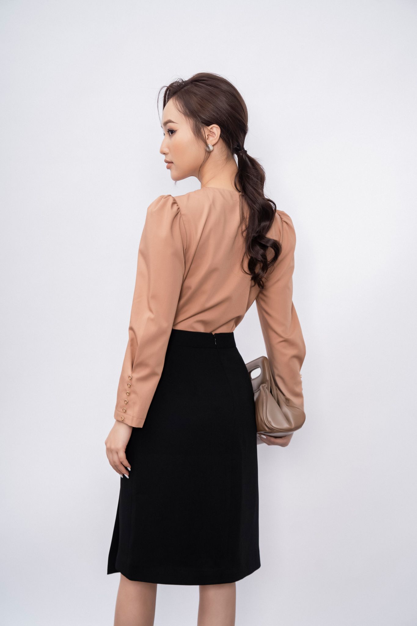  Chân váy ngang gối, Dáng A 22SCVE009D 