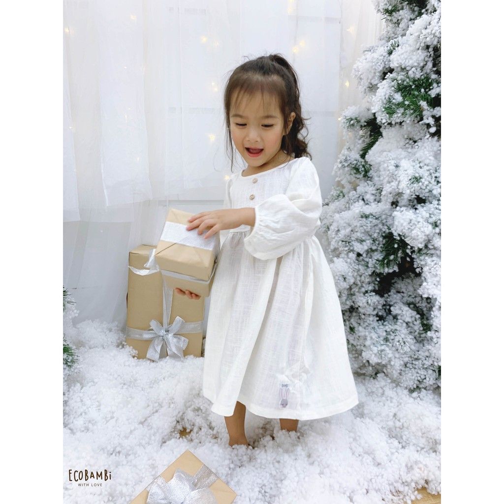  Đầm linen xẻ lưng V bé gái 