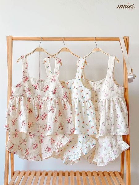 Bộ cotton muslin sát nách nút cài giữa - quần shorts bèo mặc nhà nữ Innies - IN-23BONU001 - 8935334000926 