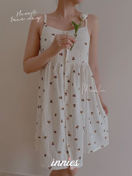  Đầm 2 dây cotton muslin, nút cài giữa, dáng xoè đáng yêu mặc nhà cho nữ Innies - IN-23DAMNU002 - 8935334000919 
