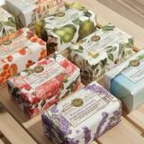  Xà Bông Tinh Dầu 