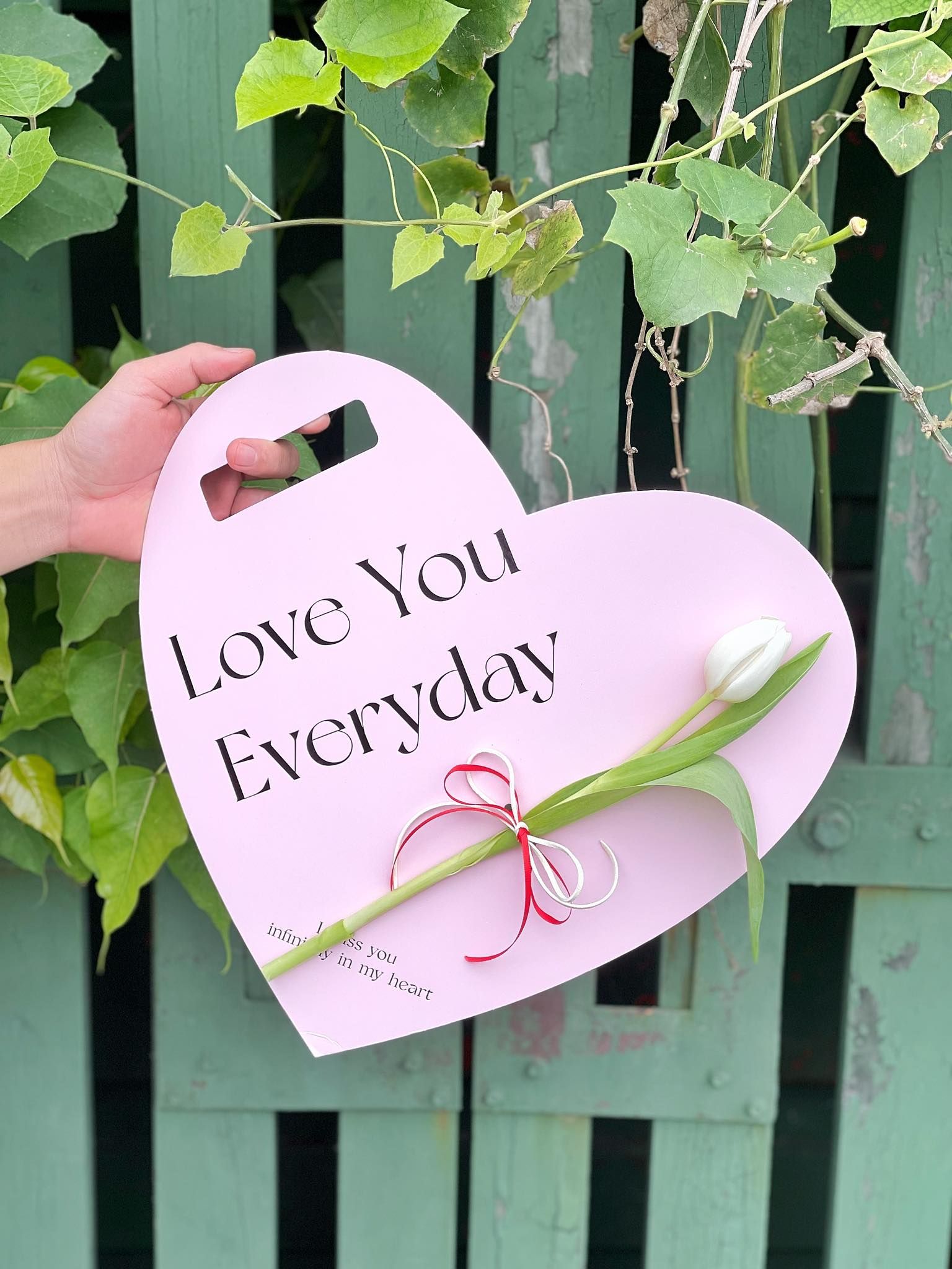  Bìa Trái Tim Đính Hoa 20/10 