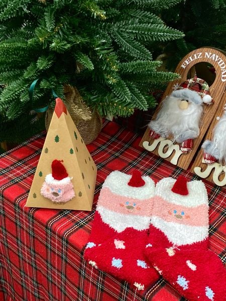  Tất Bông Xù Kèm Hộp 