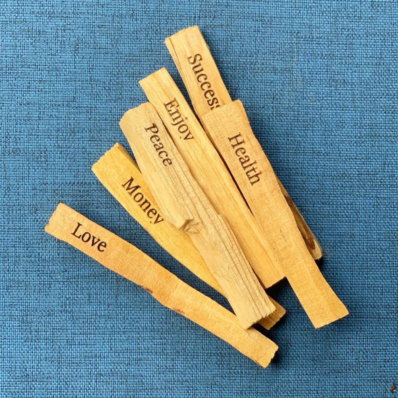  Palo Santo Khắc Chữ 