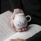  Ấm Sứ Vẽ Tay Hoa Lam Hồng 