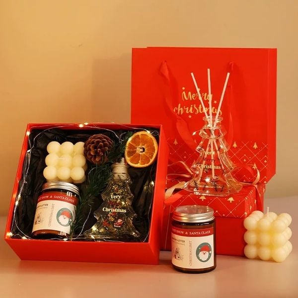  Hộp Quà Nến Thơm, Tinh Dầu Christmas Special 