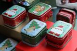  Hộp Thiếc Christmas 