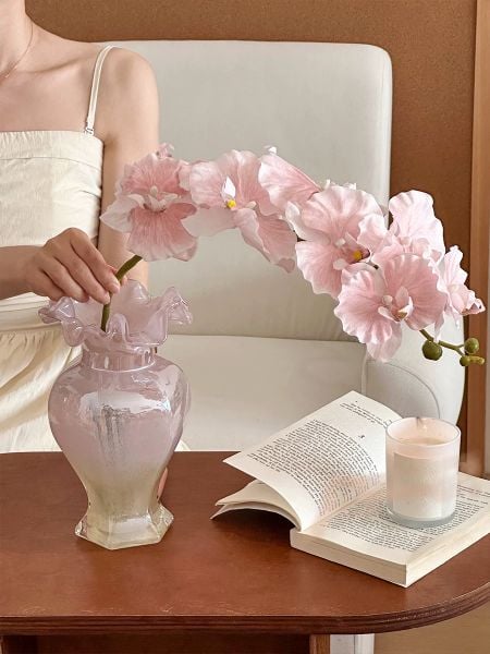  Bình Hoa Thuỷ Tinh Thời Trung Cổ Của Pháp 