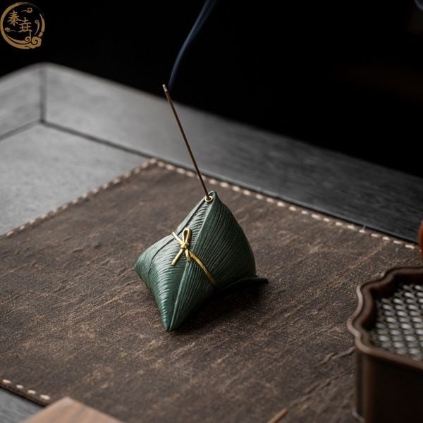  Đế Đốt Trầm Bánh Ú 