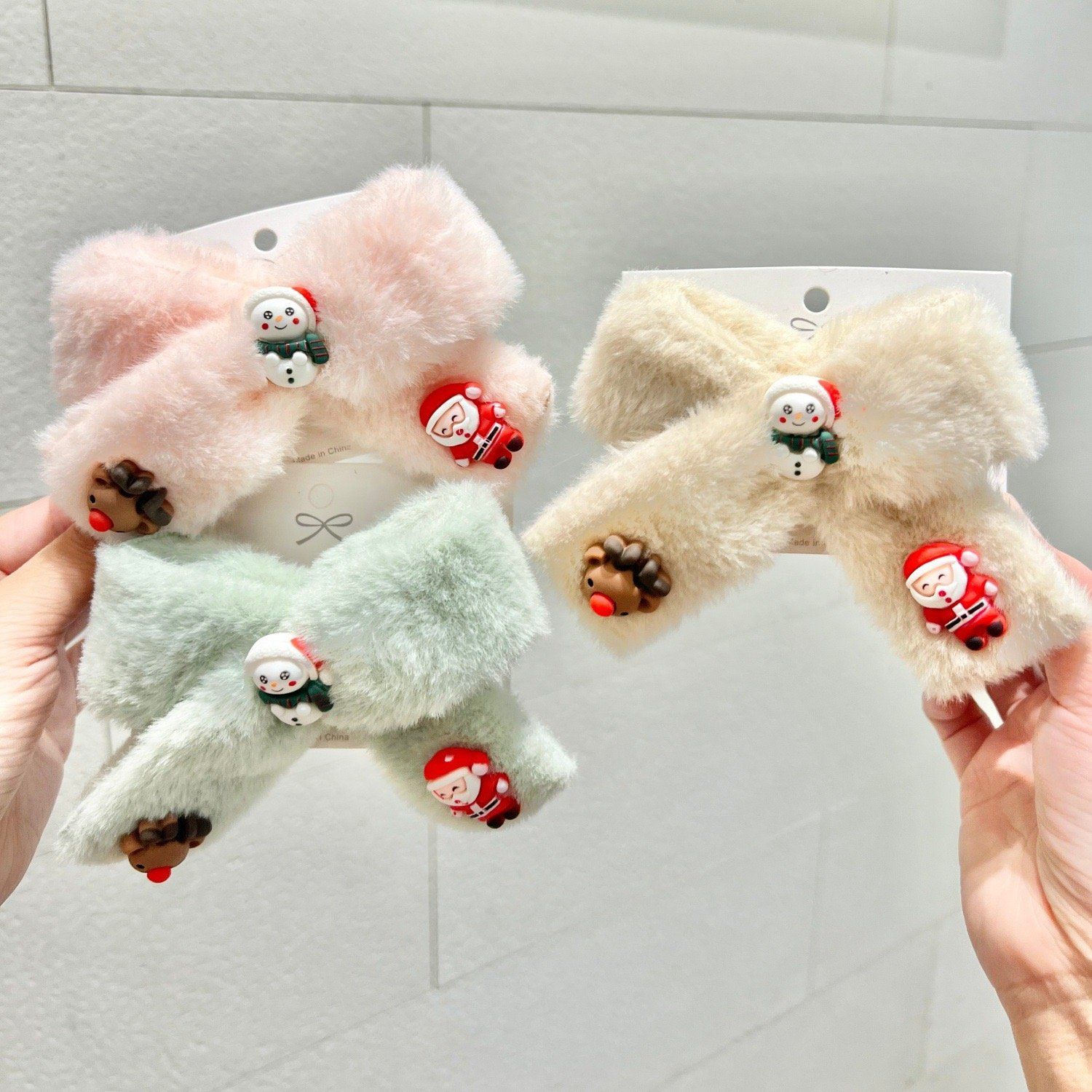  Kẹp Xmas Lông Gắn Charm 