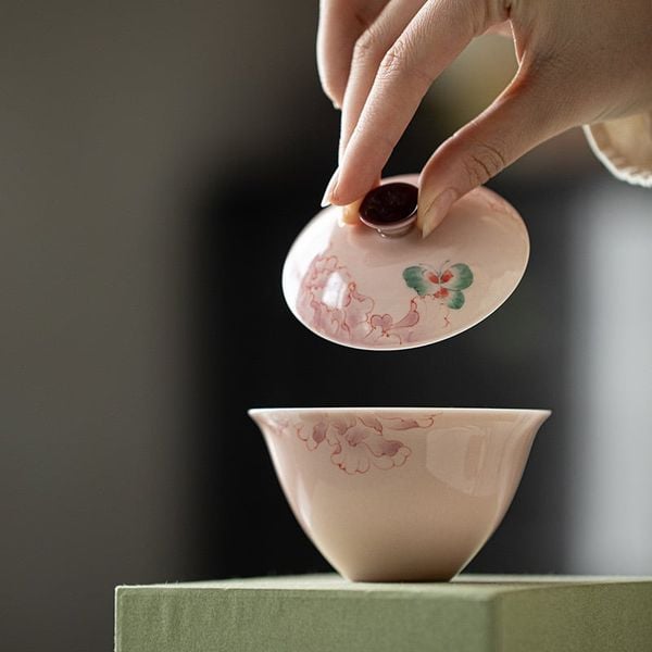  Ấm Trà Hoa Mẫu Đơn Cánh Bướm 