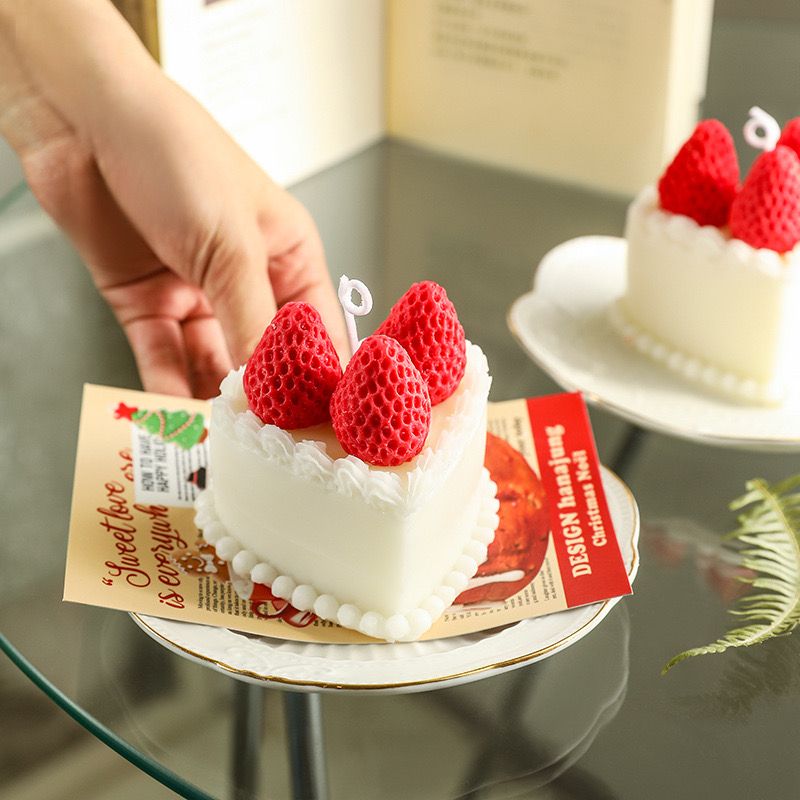  Nến Thơm Bánh Dâu Tây 