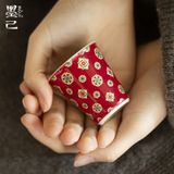  Chén Trà Đỏ Lễ Hội 