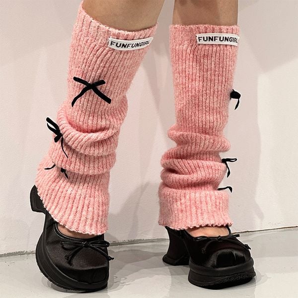  Khăn Quàng Và Tất Dệt Kim Cao Cấp 