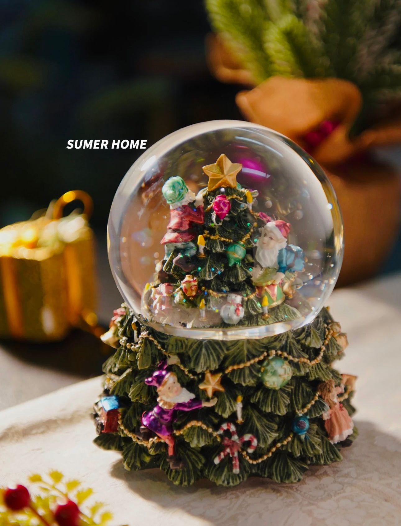 Hộp Nhạc Quả Cầu Pha Lê Cây Thông 